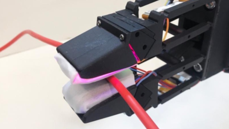 MIT CSAIL develops robotic gripper that can feel what it grabs - The Robot  Report