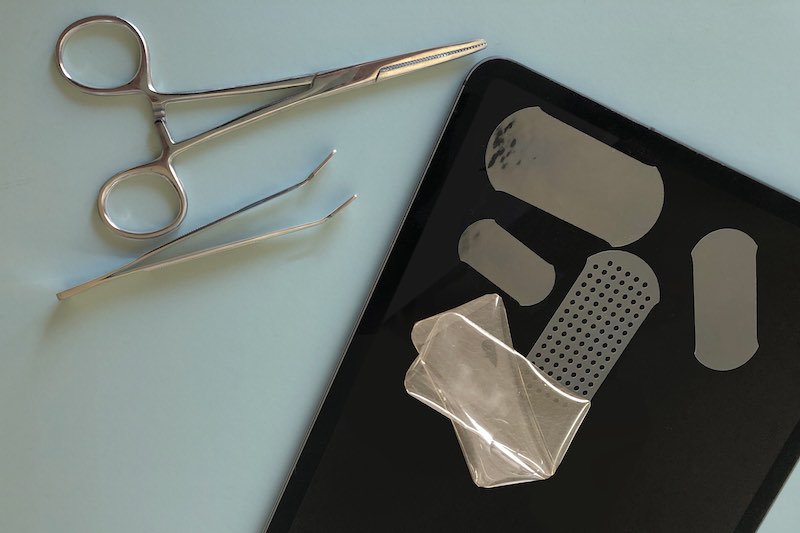 Squirtable Surgical Glue Could Transform Surgeries and Save Lives - Medical  Design Briefs