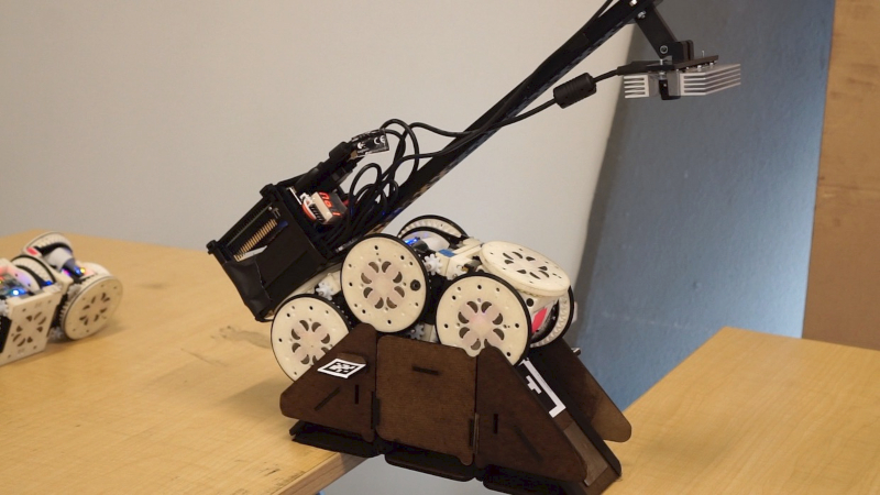 A modular robot developed by the University of Pennsylvania and Cornell University