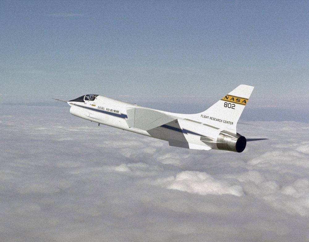 a photo of the 1972 flight of an F-8 Digital Fly-by-Wire (DFBW) aircraft